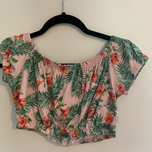 Cropped t-shirt